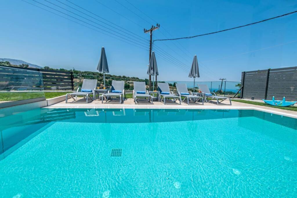 Villa Anthi, A Modern Villa With Salted Water Pool,Hot Tub & Bbq! Ретимно Экстерьер фото