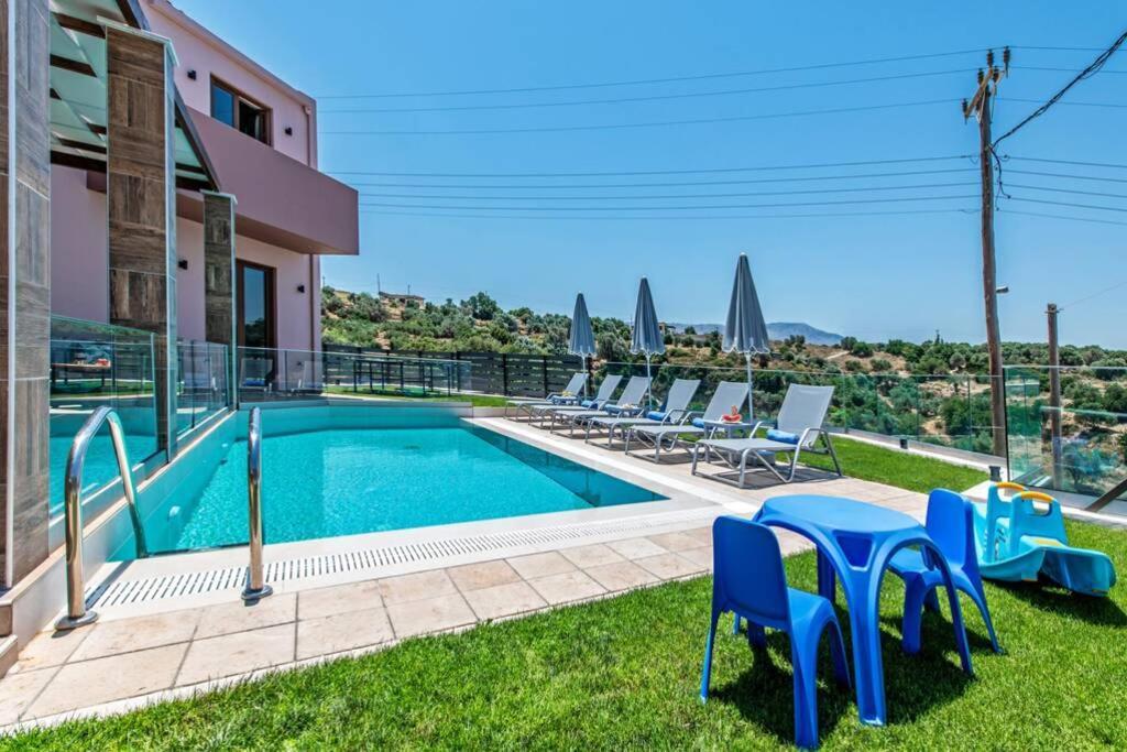 Villa Anthi, A Modern Villa With Salted Water Pool,Hot Tub & Bbq! Ретимно Экстерьер фото